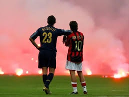 每体：巴萨仍在关注凯恩，等待他和拜仁的最终动向